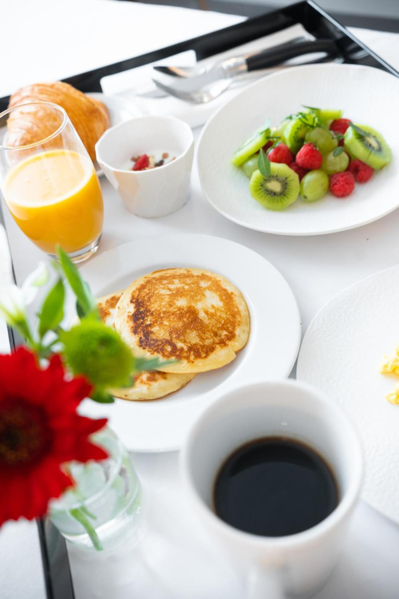 Hotel Paris Cdg Airport An Ihg 4*