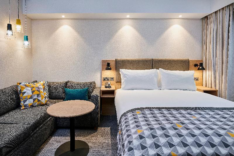 Paris Cdg Airport An Ihg 4*