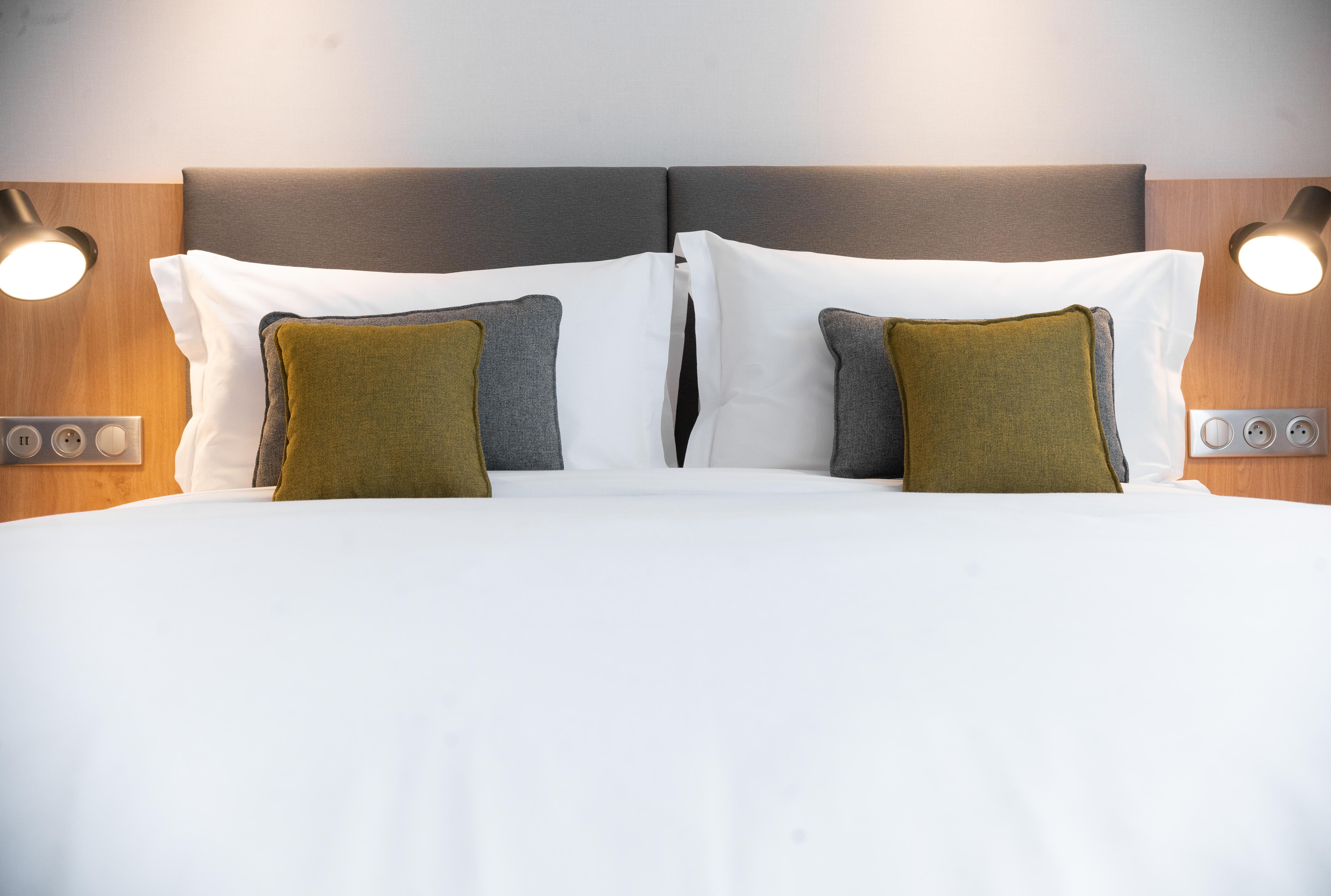 Hotel Paris Cdg Airport An Ihg 4*